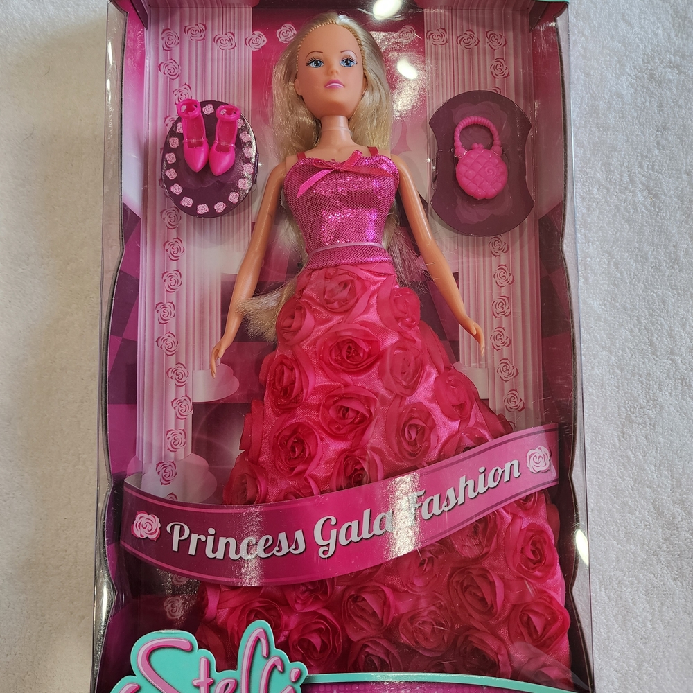 STEFFI LOVE Barbie size fashion doll.  Simba Toys! German Toys Company